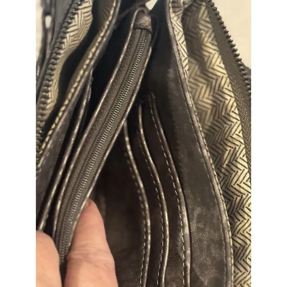 Gray Silver Cheetah Leopard Animal Print Faux Leather Crossbody Bag Purse EUC
